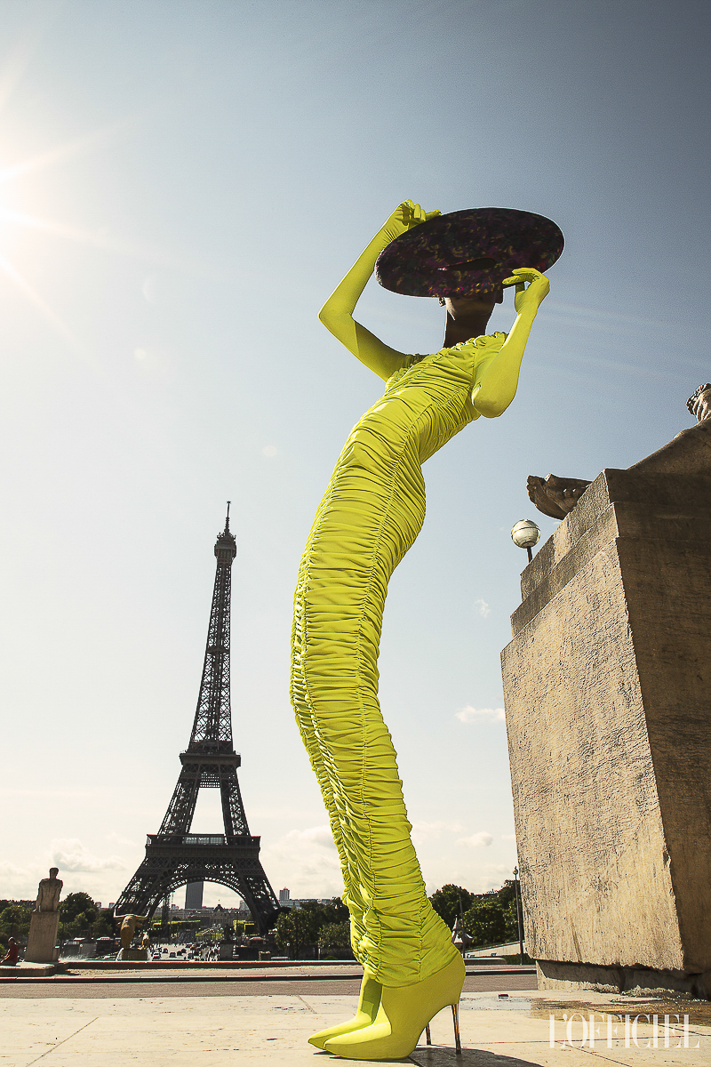 Mauro Lorenzo Fashion Editorial Fashion Photographer L'Officiel LOFFICIEL Baltics Magazine Agency Management Paris Inspiration Moodboard Mcqueen Balenciaga Shooting Brands Tour Eiffel Photographer Haute Couture -19